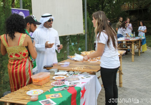 კულტურული მრავალფეროვნება - global village ივენთი ქუთაისის ბოტანიკურ ბაღში