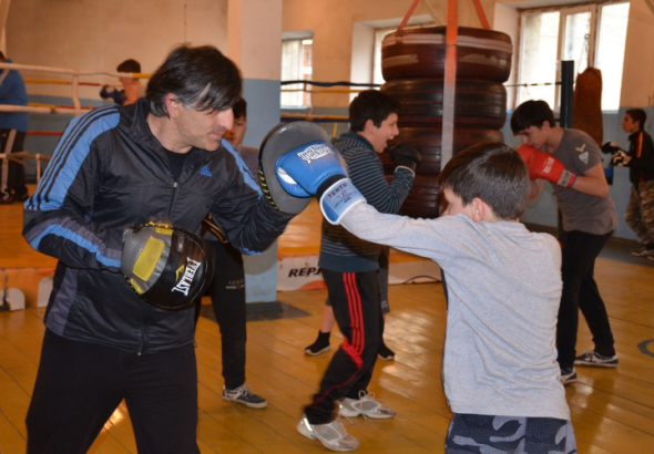 ქუთაისელმა სპორტსმენებმა კრივში საქართველოს ჩემპიონატზე საუკეთესო შედეგები აჩვენეს 