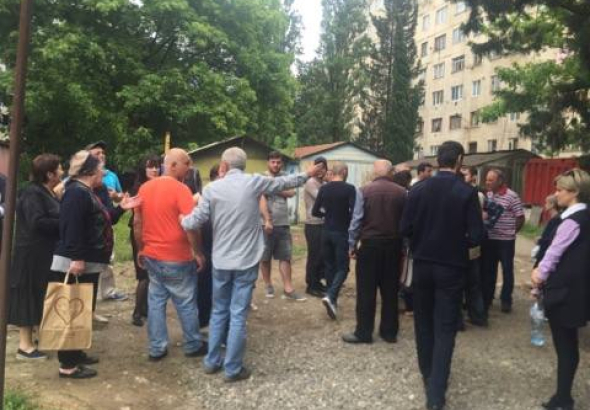 ბუხაიძის ქუჩის მცხოვრებთა უარი ქუთაისის მერს