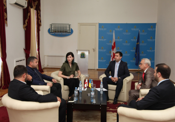 ქუთაისის მერიაში უკრაინის ელჩს უმასპინძლეს
