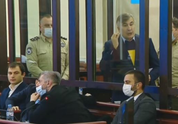 „ივანიშვლი ცდილობს ჩაკლას მუხტი და მანამდე მომკლას მე“ - სააკაშვილი