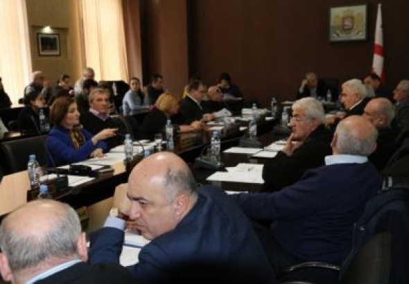 ქუთაისის საკრებულოს დეპუტატი ფრაქციას ტოვებს