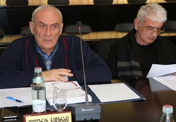 ერთი ეკლესია მოსახლეობამ ააშენოს მოედანზე - ქუთაისის საკრებულოს დეპუტატის ინიციატივა