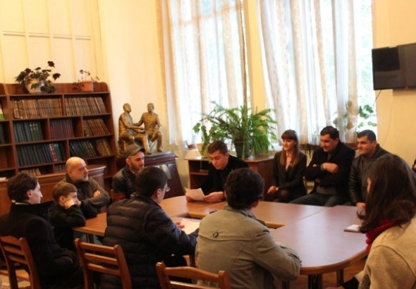 ხონის მუნიციპალიტეტის ბიბლიოთეკას ეროვნულმა ბიბლიოთეკამ  საჩუქარი გადასცა