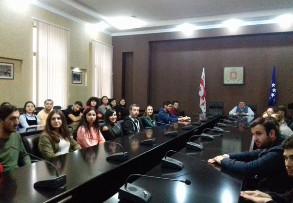 ქუთაისის მერი გერმანიაში გაცვლით პროგრამაში მონაწილე სტუდენტებს შეხვდა