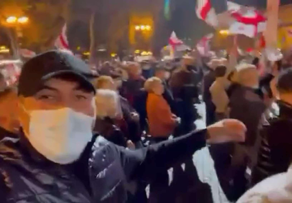 ანგარიშსწორება პოლიტიკური ნიშნით - რუსთაველზე აქციის მონაწილე დააკავეს