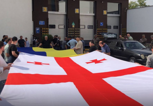უკრაინაში დაღუპული ქართველი მებრძოლი, ალუდა ზვიადაური სამშობლოში ჩამოასვენეს