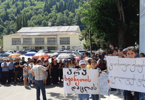 ლენტეხში აქციის სამმა მონაწილემ ჯანმრთელობის  გაუარესების გამო შიმშილობა შეწყვიტა