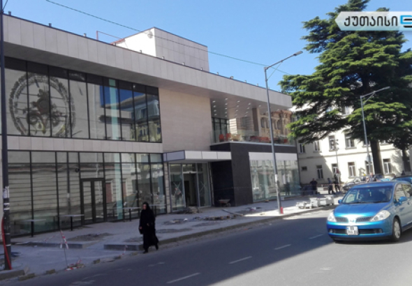 ქუთაისში "ვენდისის" და "დანკინ დონატსის" რესტორანი 2 მაისს გაიხსნება