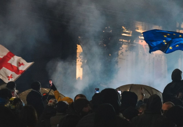 "ვითხოვთ ხელახალ სამართლიან არჩევნებს"- ქუთაისის ფიზიკა-მათემატიკური სკოლის კურსდამთავრებულების პეტიცია