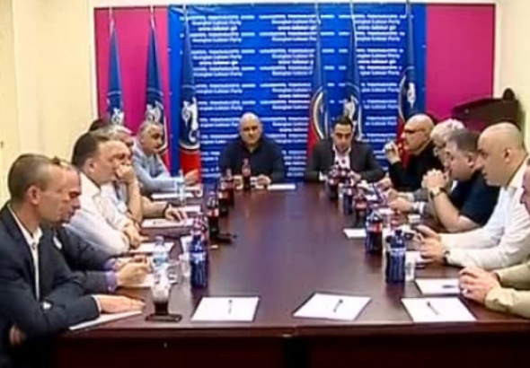 10 ოპოზიციური პარტია პრეზიდენტობის კანდიდატად, სავარაუდოდ, გრიგოლ ვაშაძეს დაასახელებს
