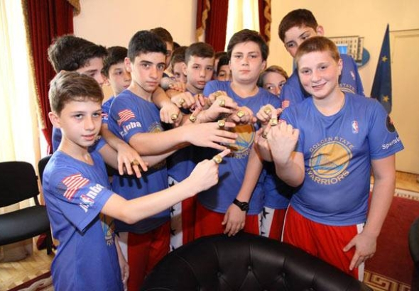 ქუთაისის ბავშვთა კალათბურის ნაკრები ქვეყნის ჩემპიონი გახდა