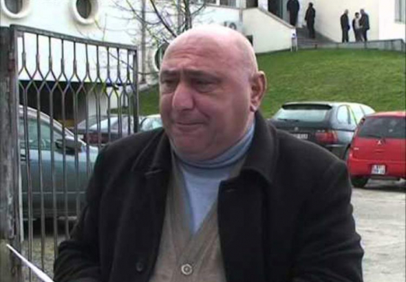 გოგი წულაია ბუჩქებზე "პოლიტიკური სათამაშოების" დაკიდების გამო დააჯარიმეს