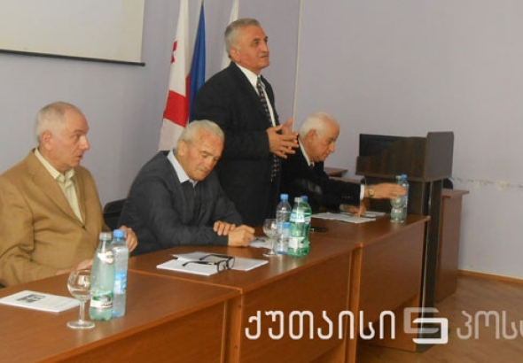 წერეთლის უნივერსიტეტში "ცისფერყანწელთა" 100 წლის იუბილე  აღნიშნეს
