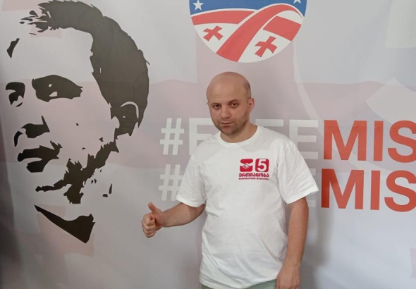 ქუთაისელ აქტივისტს სოციალურ ქსელში გამოქვეყნებული პოსტების გამო სასამართლოში იბარებენ