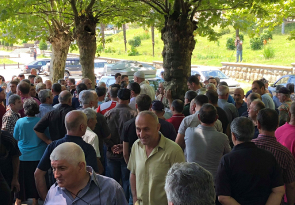 ტყიბულში მეშახტეების პროტესტი შეწყდა