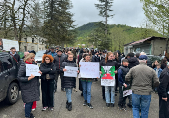 "არა ჰესის მშენებლობას" - ვანში, სოფელ სულორში, საპროტესტო აქცია მიმდინარეობს