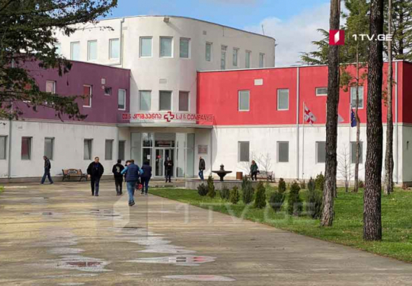 კორონავირუსის მართვაში ჩართული ექიმები ხელფასის 50%-ს დანამატის სახით მიიღებენ