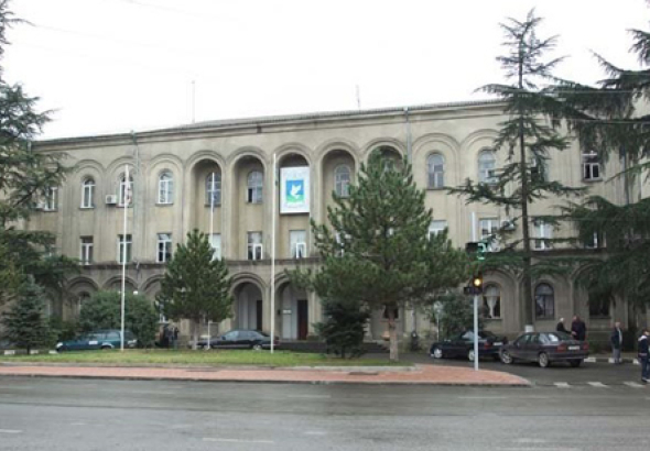 სუსმა ქრთამის აღების ფაქტზე სამტრედიის მერიის თანამშრომელი დააკავა