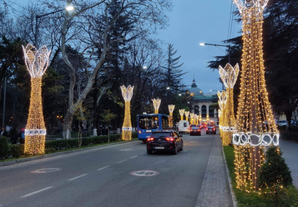 ქუთაისის მერია 400 ათასი ლარის  ღირებულების საახალწლო მანათობლებს ყიდულობს 