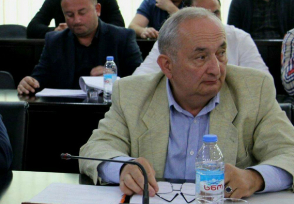 "მეც "მიტყდება" შუშანიასთან ერთად მუშაობა, მაგრამ იძულებული ვარ" - ალეკო ახალაძე