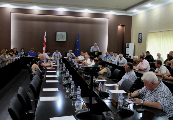 სამთვიანი ბოიკოტის შემდეგ,  ქუთაისის საკრებულოს ოპოზიცია, სავარაუდოდ, სხდომებზე დაბრუნდება