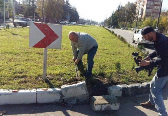 ქუთაისის მერობის კანდიდატმა უსაფრთხოების კუნძული  დააზიანა