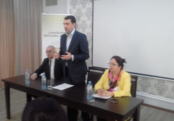 ადვოკატთა ასოციაცია: არის  ხელის შეშლის ფაქტები