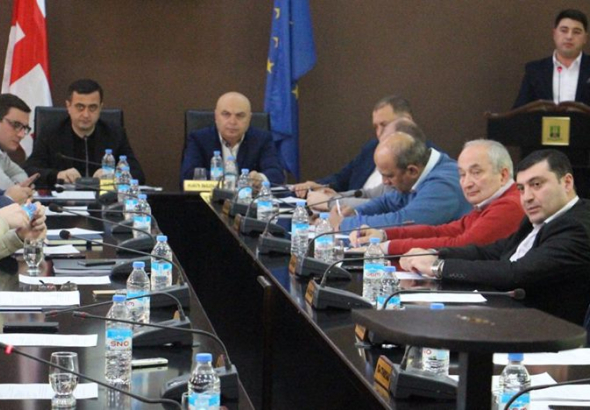 "ქუთაისის მერია წინასაარჩევნოდ ხონელების მოსყიდვას ცდილობდა" - ოპოზიცია 