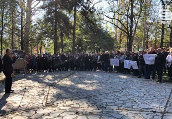 "გვახსოვდეს 7 ნოემბერი" - ხონში აქცია მიმდინარეობს