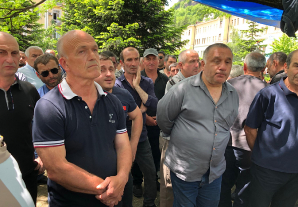 „ჯორჯიან მანგანეზი“ მაღაროელებს ხელფასის 25%-იან ზრდას სთავაზობს
