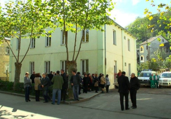 ხარაგაულში სასწრაფო დახმარების ახალი შენობა გაიხსნა