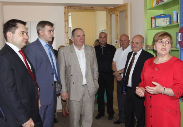 ზესტაფონში შშმ ბავშვებისთვის განახლებული სარეაბილიტაციო ცენტრი გაიხსნა