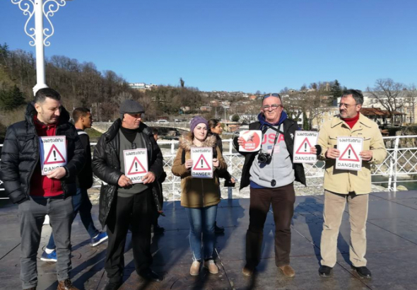 „ეს არის სიტყვისა და გამოხატვის თავისუფლების  შეზღუდვის მცდელობა“ - აქცია ქუთაისში