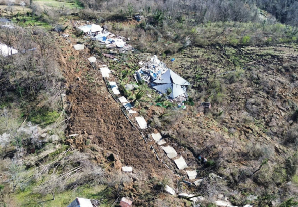 სოფელ კურსებში მეწყრით დაზარალებულთა მხარდასაჭერად დახმარების ფონდი შეიქმნა