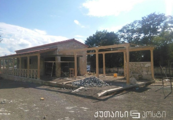 კაცხის მონასტერთან ტურისტული ცენტრის მშენებლობა დასასრულს უახლოვდება
