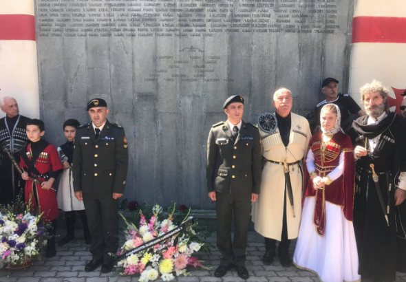 ქუთაისში აგვისტოს ომში დაღუპული გმირები გაიხსენეს