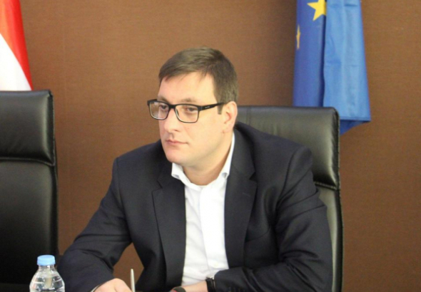 „საკრებულოს თავმჯდომარის გადადგომაზე კომენტარს საკრებულო მოგვიანებით გააკეთებს“