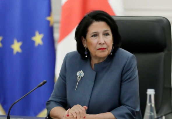 საქართველოს პრეზიდენტი მამუკა ხაზარაძესა და გიორგი გახარიას გაერთიანებისკენ მოუწოდებს