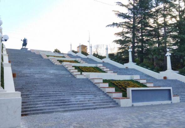 ასსაფეხურიანი კიბეები - ევროკავშირის დაფინანსებით განხორციელებული პროექტი