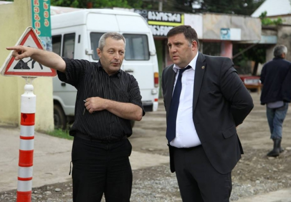 "ათი მზიანი დღე ნიკეას რეაბილიტაციისთვის"