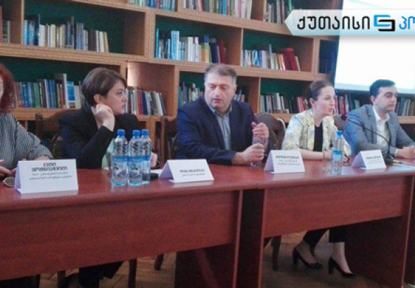  წერეთლის უნივერსიტეტში სწავლის ხარისხის გაუმჯობესების ახალ სტანდარტებზე იმსჯელეს