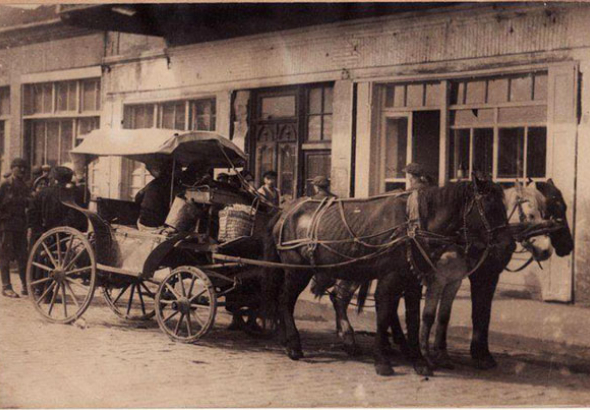 როგორ გადაადგილდებოდნენ ქუთაისში - ტრანსპორტის ევოლუცია მე-19 საუკუნიდან (ფოტო) 