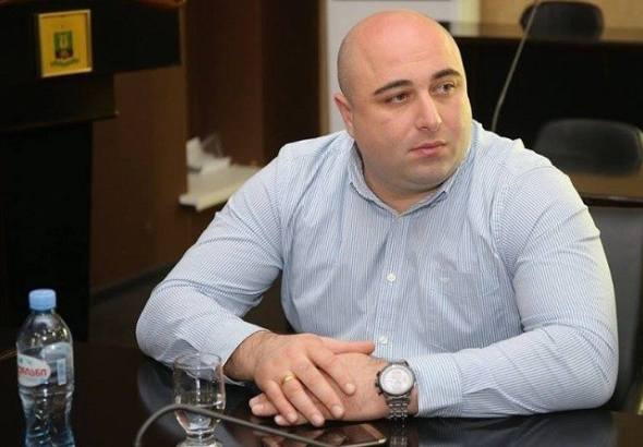 “თანამშრომლები ღამის საათებშიც მუშაობენ“ - ქუთაისის მერი გაოთხმაგებულ დანამატზე