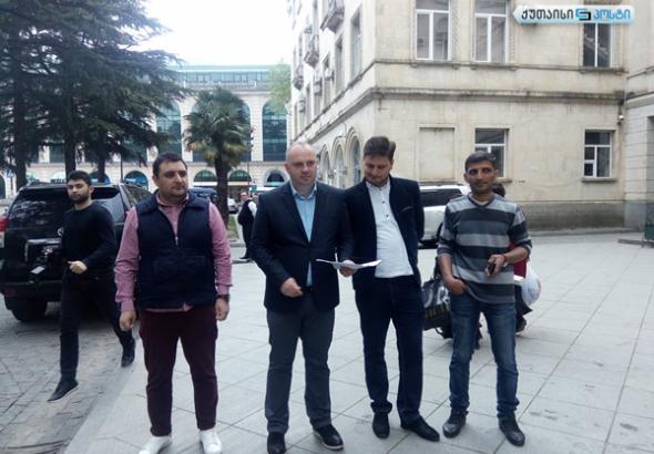 "მერიამ უარი თქვას კომფორტზე და გაყიდოს ჯიპები" - ენმ