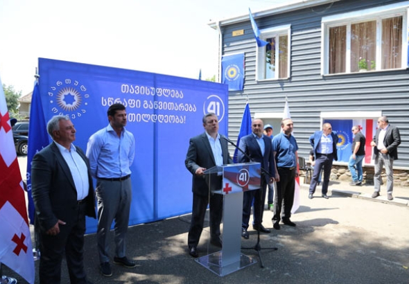 "ქართულმა ოცნებამ" დმანისის მაჟორიტარი დეპუტატობის კანდიდატად კახა ოქრიაშვილი წარადგინა (R)