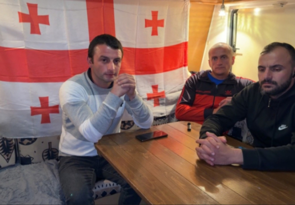 მაღაროელების პროტესტი პროკურატურასთან — მთავარი მოთხოვნა დაკავებულთა გათავისუფლებაა