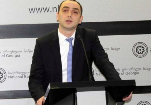 გიორგი ქადაგიძე ბანკებს ერთკვირიან ვადას აძლევს