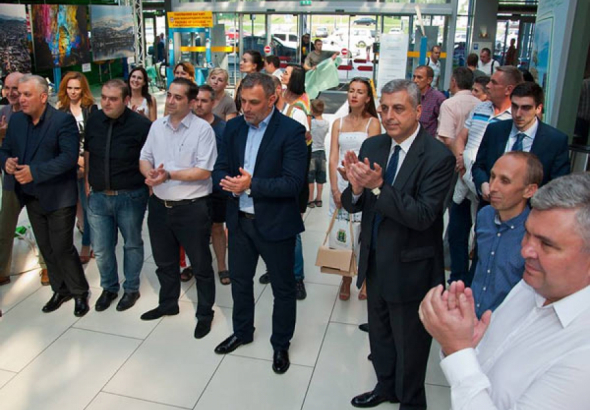 კიევში ქუთაისელი  ფოტოგრაფების  გამოფენას ქუთაისელი ჩინოსნები დაესწრნენ