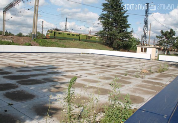 რატომ მოსთხოვეს ზესტაფონის მუნიციპალიტეტს ნაჩუქარი ყინულის მოედნის დაბრუნება